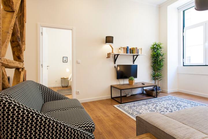 Central Downtown 3E up to 13guests by Central Hill gallery image 4