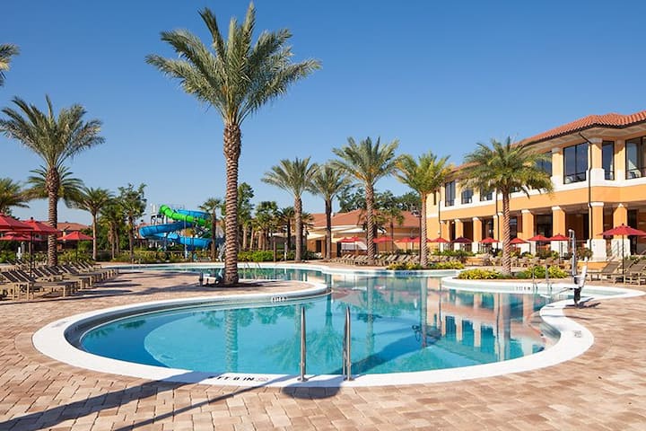 Near Disney/Orlando 4Bdrm/3 Bath Fully Furnished