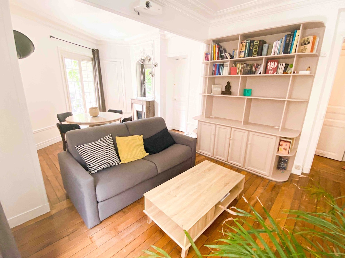 Top Airbnb: T2 Commerce – Porte de Versailles – Eiffel Tower in Paris 15e Arrondissement