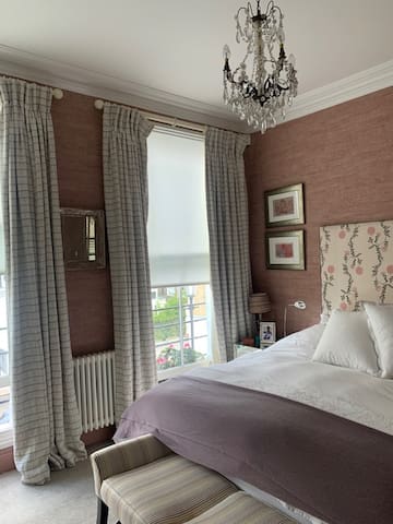 Stunning Townhouse in Chelsea London gallery image 4