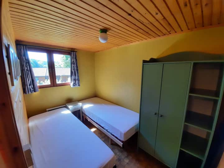 საძინებელი 1