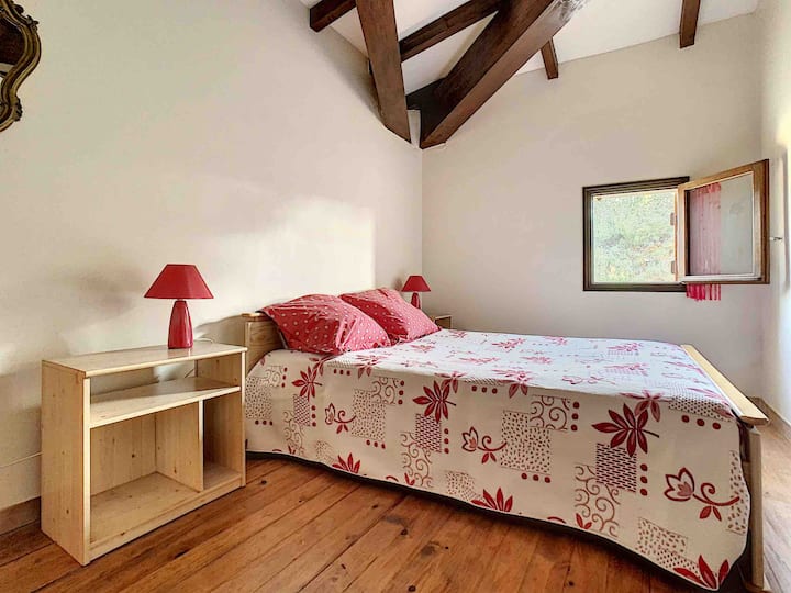 Spálňa 1 otvorená (menšia manželská posteľ)