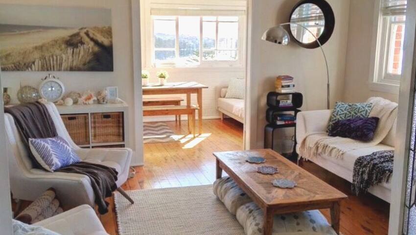 Manly Ocean View apartment gallery image 3