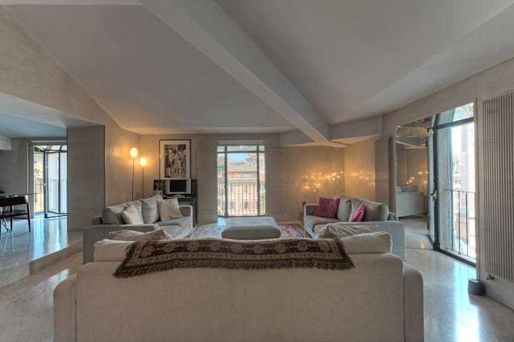 VACANZE ROMANE! A PIAZZA NAVONA!