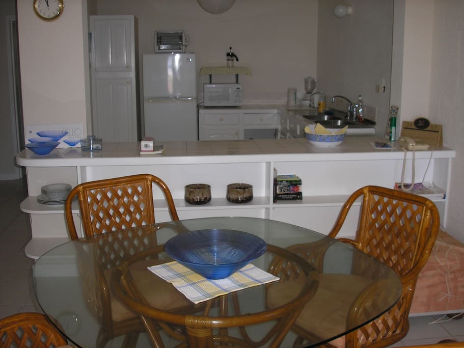 Dining/Kitchen