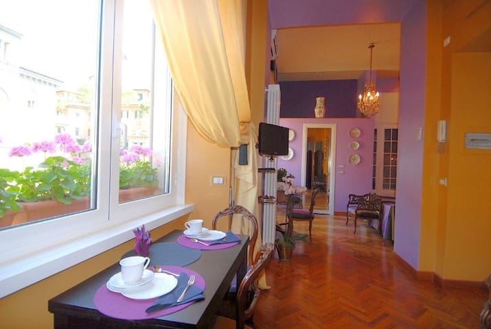 Casa Pariolina-4Guests Private Loft