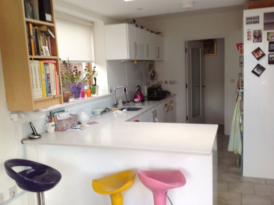 Kitchen with breakfast bar