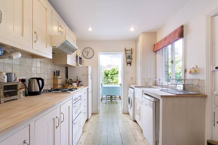 Clean, Comfortable Room Near Hospitals & Brookes - Oxford