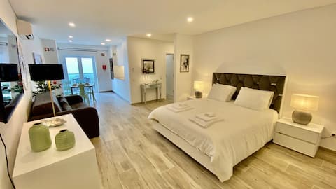 Popular Airbnb listing: Emerald Studio in Central Faro with Terrace in Faro