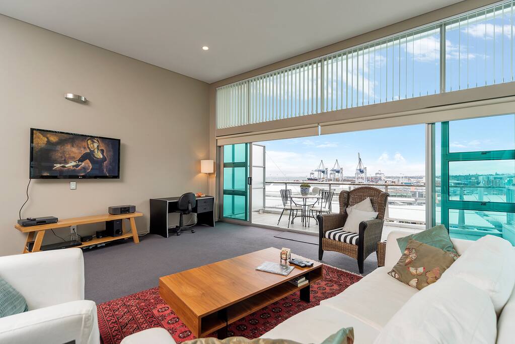Air conditioning, Wi-Fi and Sky TV