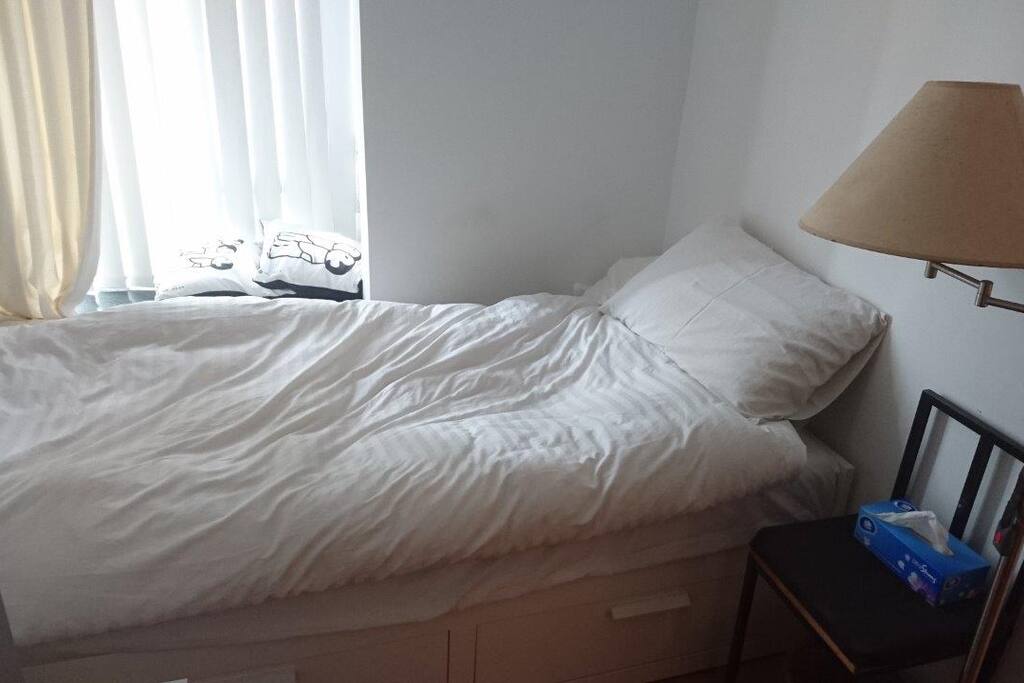 Bed room