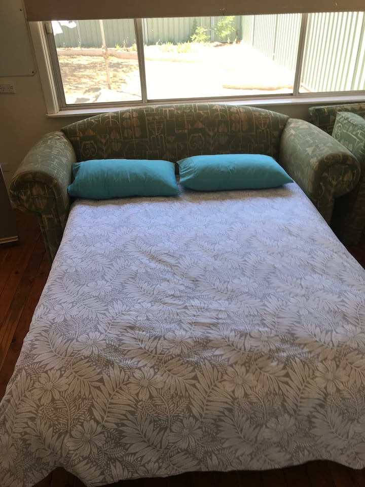 Extra room with a sofa bed 