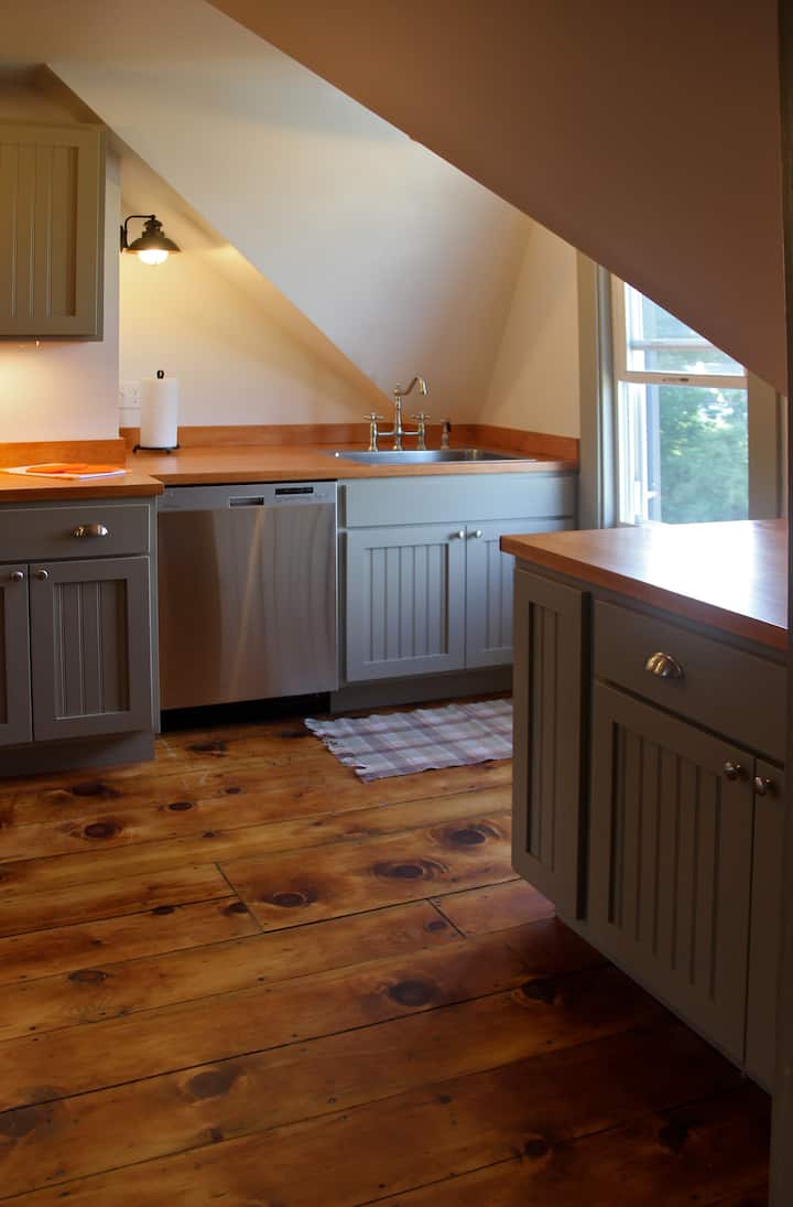 The Barn Loft Apartment Apartments for Rent in Damariscotta, Maine