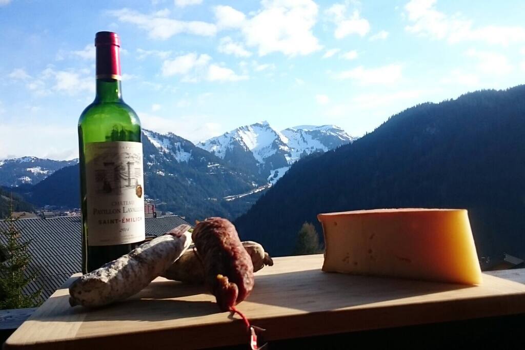Fin avril, balcon apéritif (à consommer avec modération)