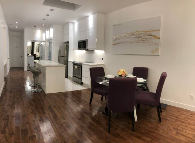 ❤️WOW❤️ -7 🛏-3BR-2🚽-1🚘FreeParking ❤️ gallery image 5