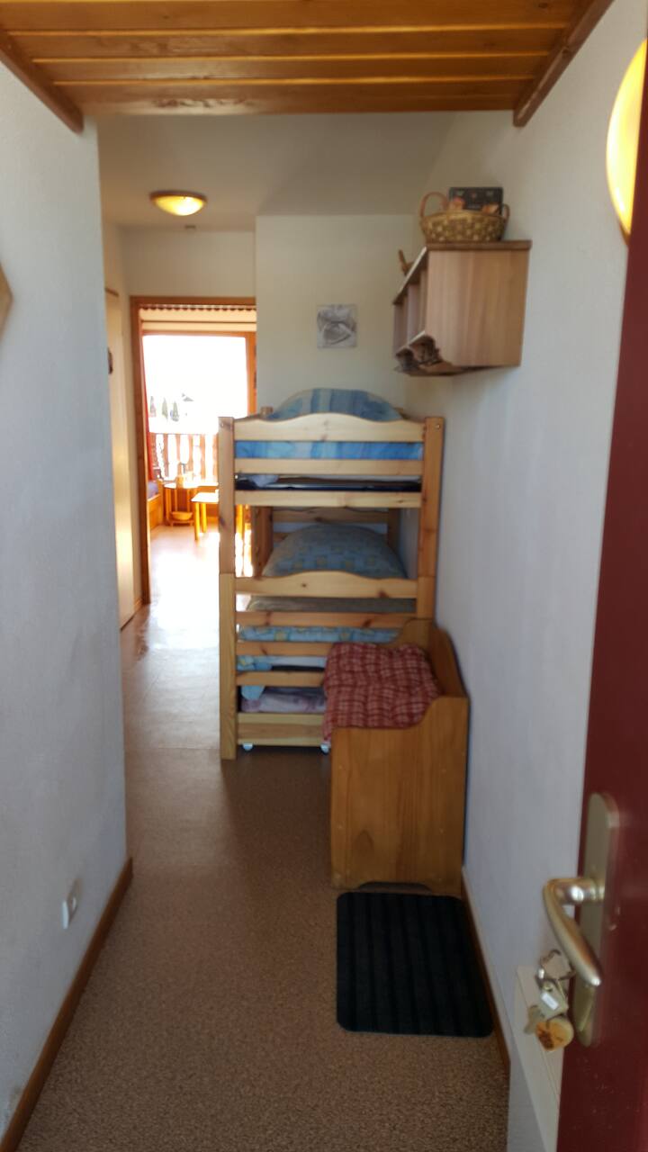 Планинскиот агол вклучува 2 кревета на спрат