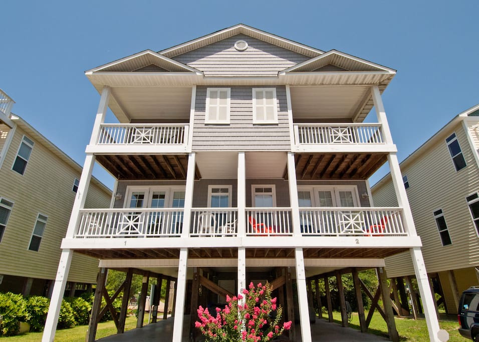Relax in our Pleasure Island Duplex Houses for Rent in Carolina Beach, North Carolina, United