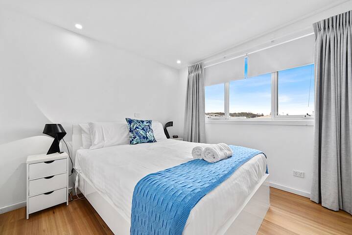 Bridport Sunrise Escape gallery image 4