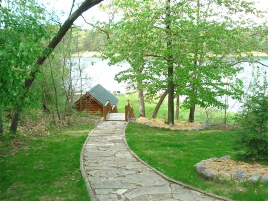 Path to the beach