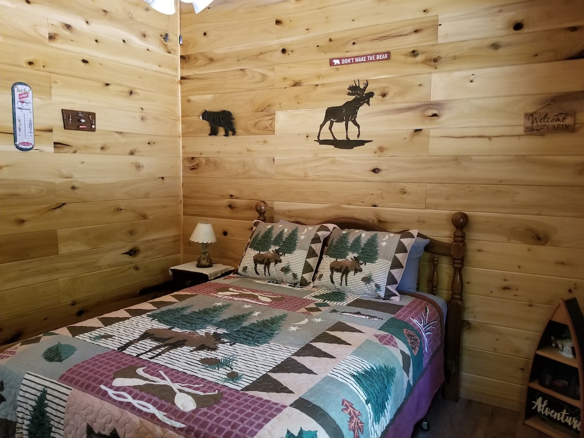 | Airbnb In Hocking Hills | Hocking Hills Ohio Cabin Rentals | Hocking Hills Cabins Under $100 | Cabin Rentals Near Hocking Hills | Lakefront Vacation Rentals In Ohio | Places To Rent Cabins In Ohio | Hocking Hills Cabin Rentals With Hot Tub | Cabins In Ohio With Jacuzzi