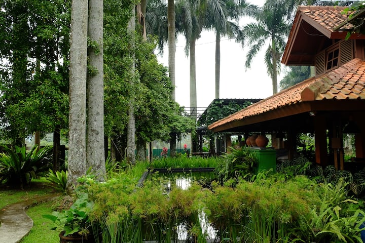 D'Palm Villa Villa Caringin Bogor by Anton'sHome Vila untuk
