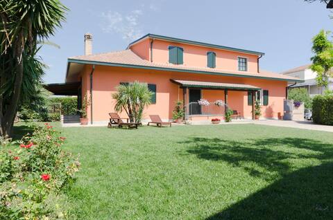 Borgo Dragani 7 guests - villa mare