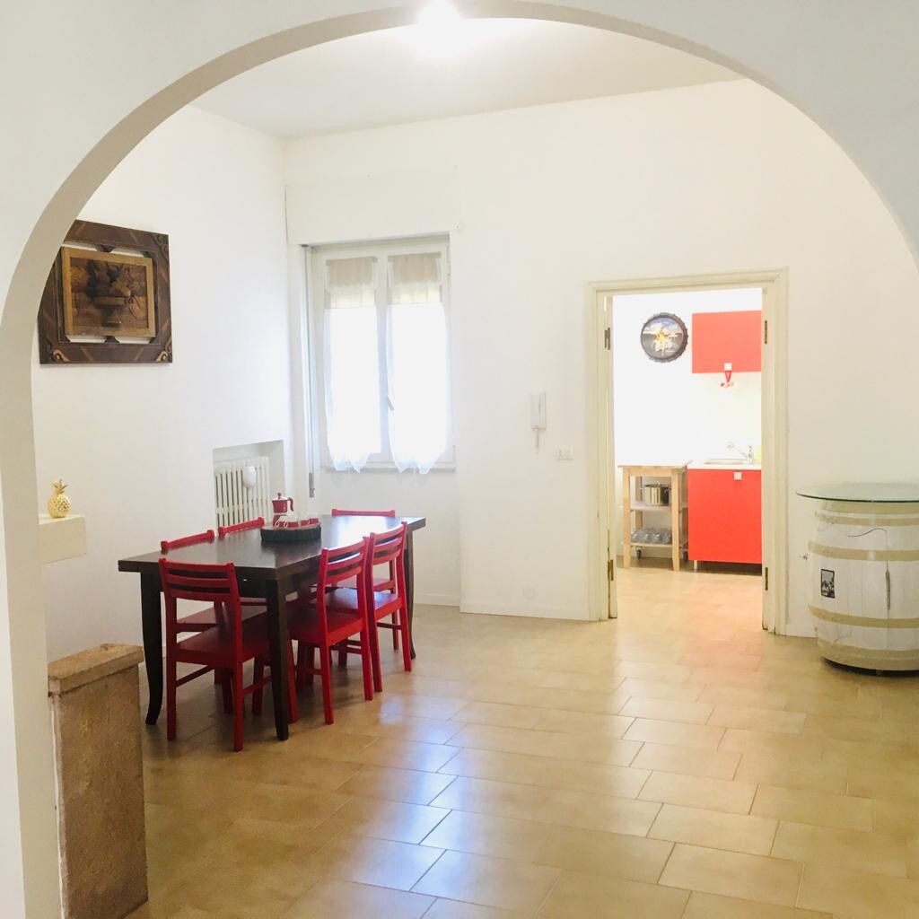 Essenza Maison - Apartamento en el centro de Pescara - Apartamentos en  alquiler en Pescara, Abruzzo, Italia - Airbnb, image size:1024x1024