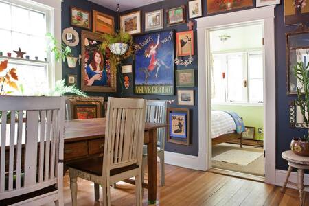 Washington burb; near Metro/Parking