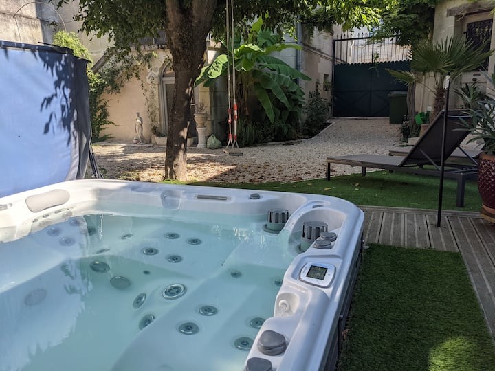 airbnb jacuzzi tours