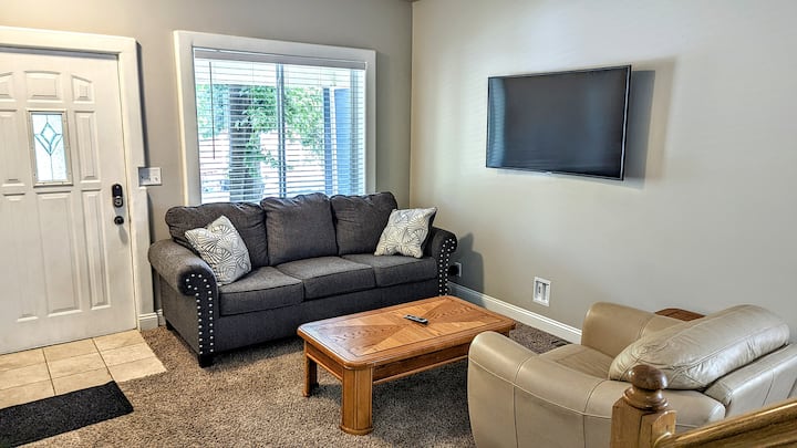 La Casa | Benson - Mins From Dt Omaha/cws - Omaha, NE