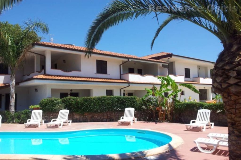 Residence con piscina