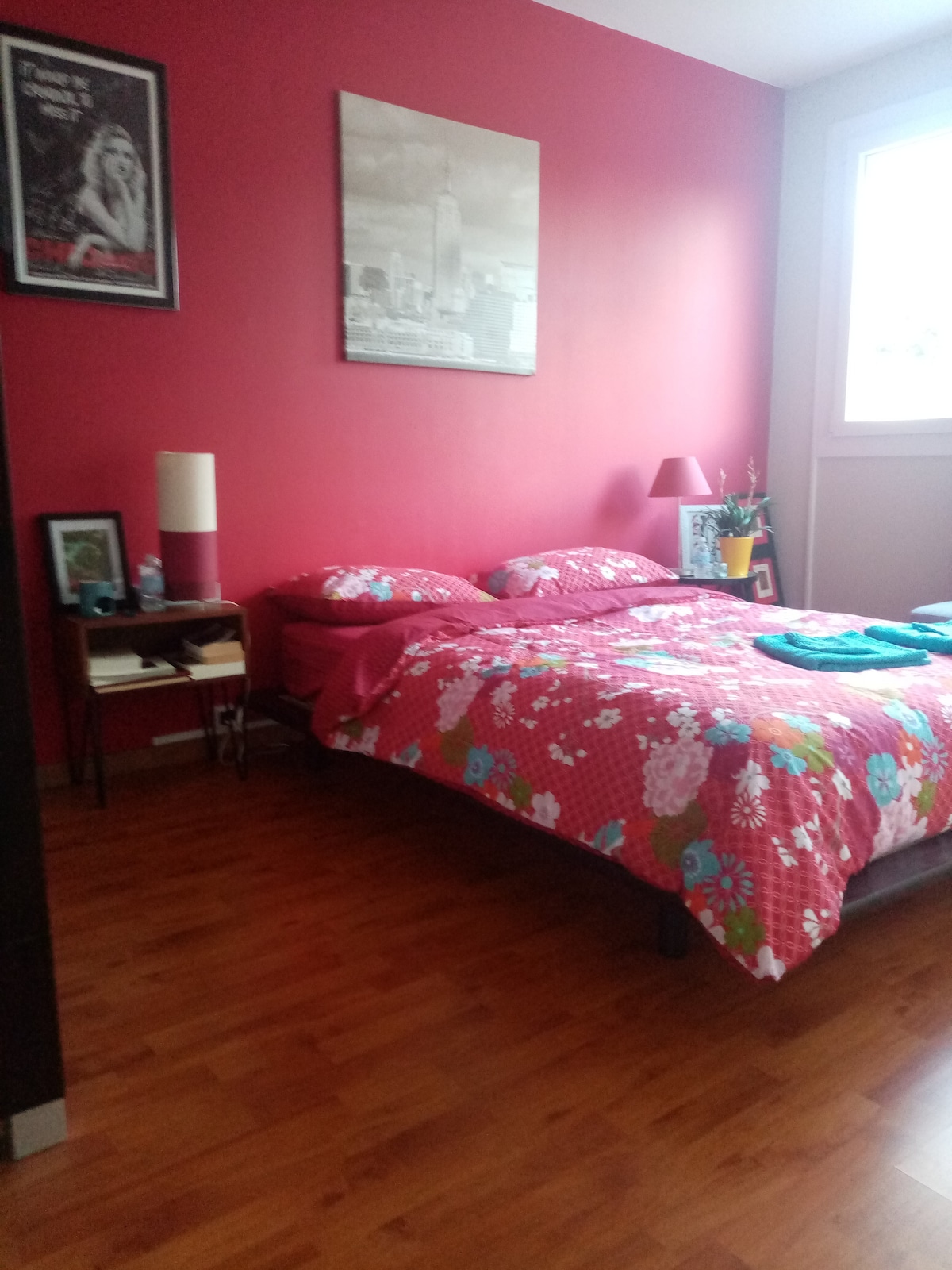 ห้องสีแดง: เตียง 140 * 190 