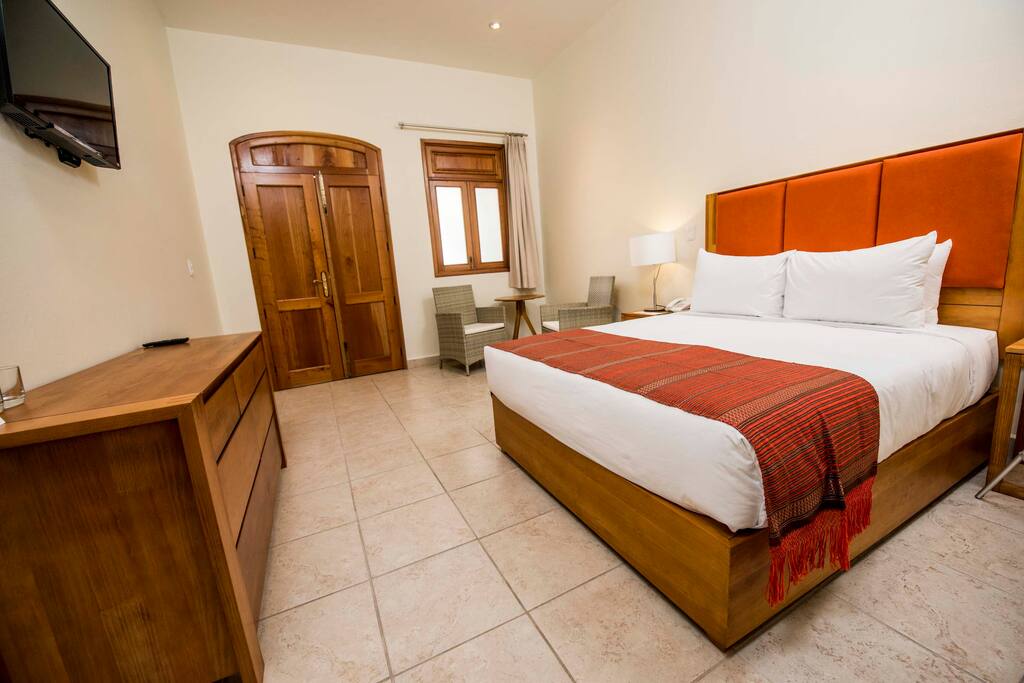 Habitación cama queen