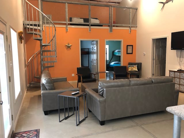 Airbnb Riviera Vacation Rentals Places To Stay Texas