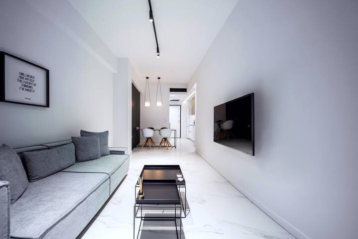 Heritage 102 /Luxury Two Bedroom gallery image 3