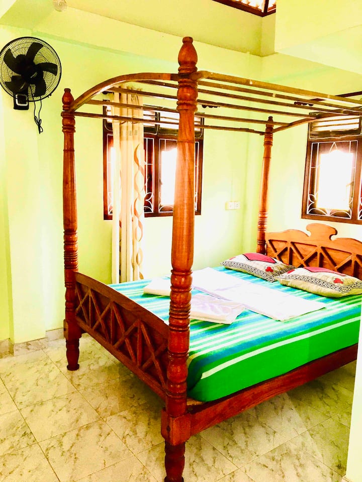 საძინებელი 4