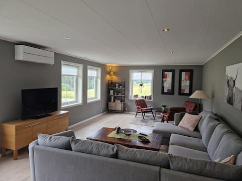 Top performing Airbnb: Large apartment 160m2, 4 bedrooms in Heimdal