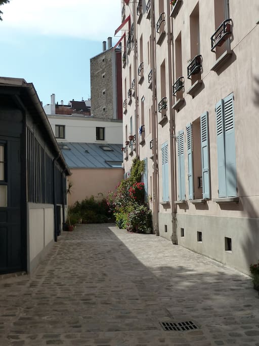 La cour privative / private courtyard