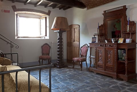 Farmhouse at 10km from Florence