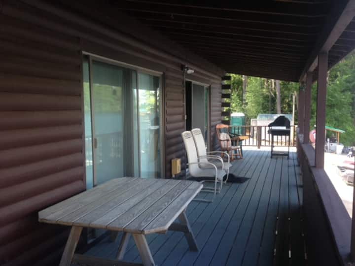 Log Cabin on Lake Winnipesaukee Houses for Rent in Meredith, New