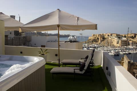Birgu Lodge Palazzino (with jacuzzi) luxury 2 LUX