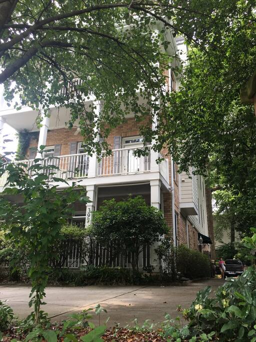 Tree-shaded neighborhood in the heart of Midtown Atlanta.