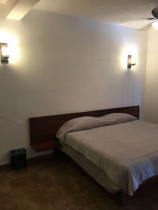 King bed in Suite