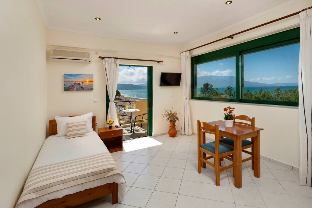 Hotel photos and videos Panorama-Seaview Studios & Apartments 3*. Рейтинг отелей