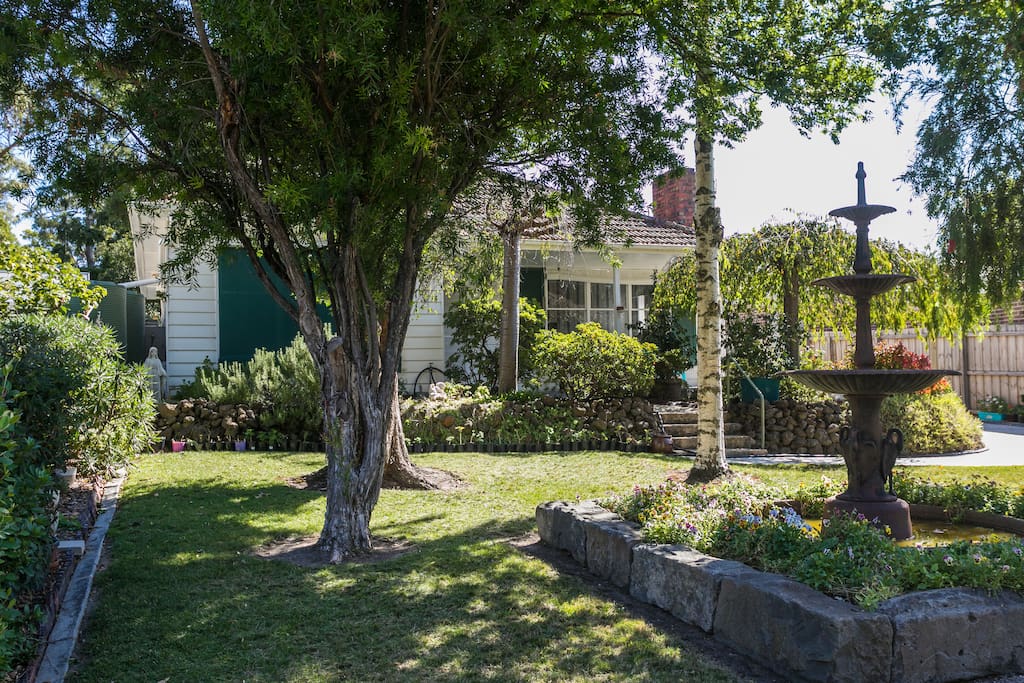 Garden View Mount Clear