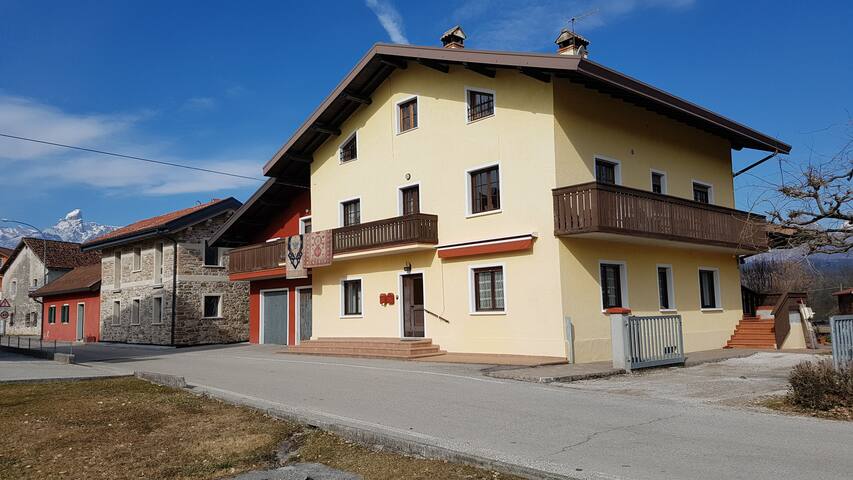 VIA PIEVE 60 ... HOME A STEP BY THE DOLOMITES