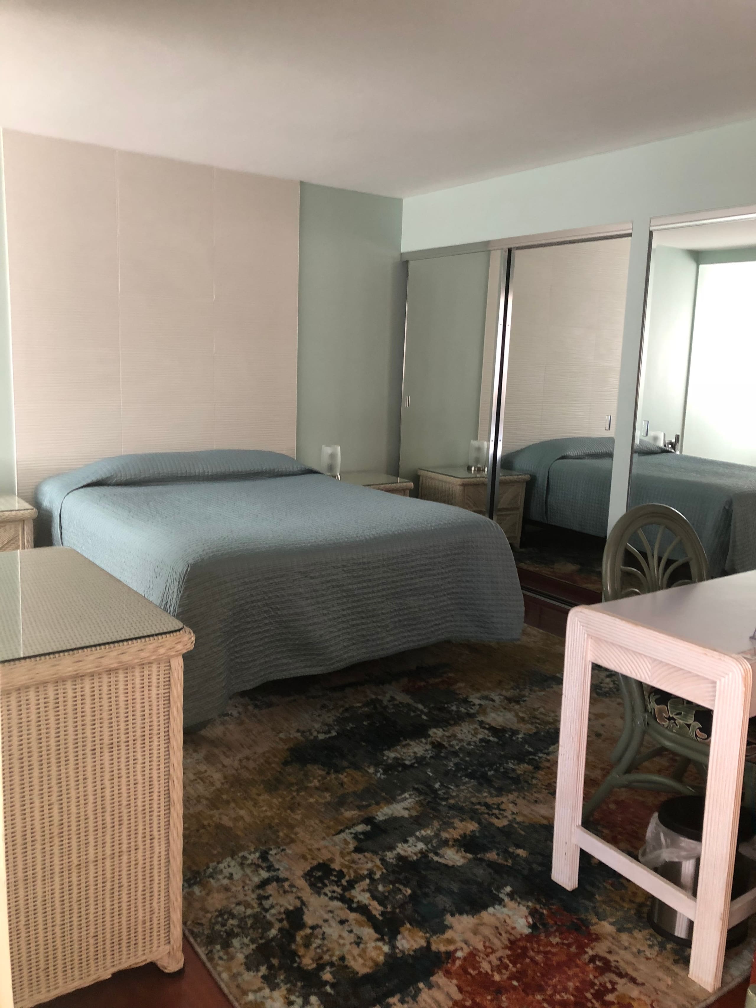 Condo in Honolulu · ★4.88 · 1 bedroom · 3 beds · 1 bath - Image 17