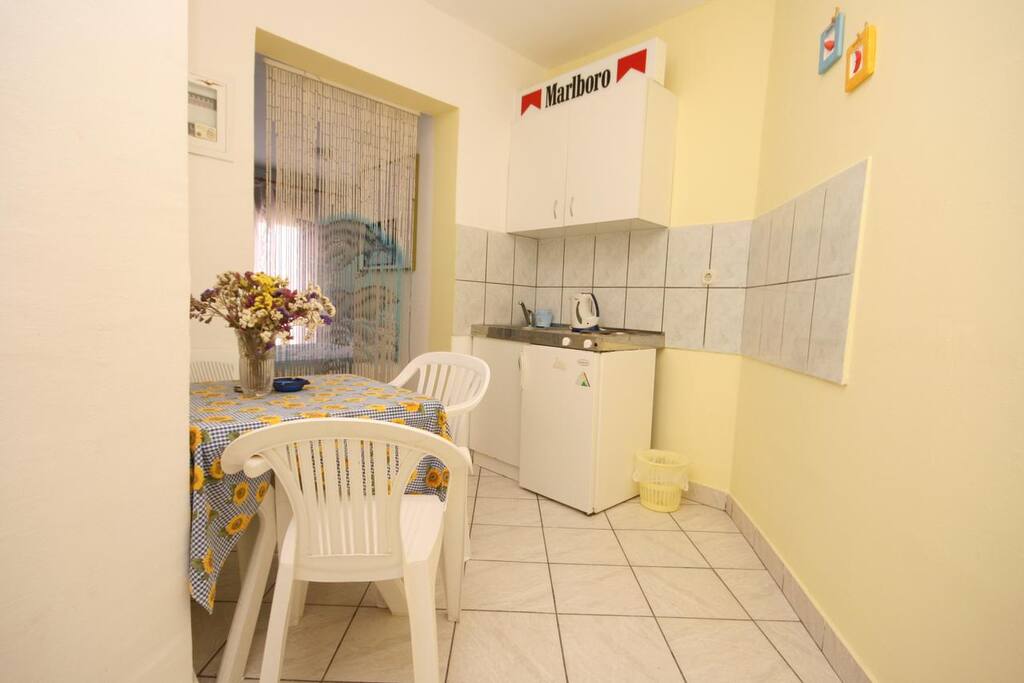 Dining room, Surface: 6 m²