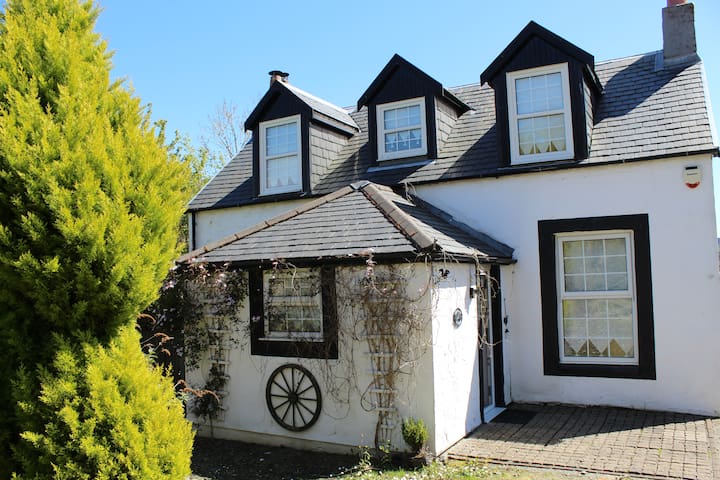 Woodend Cottage Carrick Castle Lochgoilhead Cottages For Rent