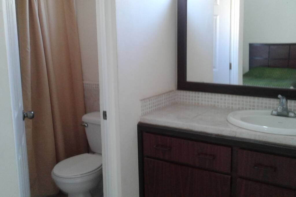 HABITACION CON BAÑO PRIVADO